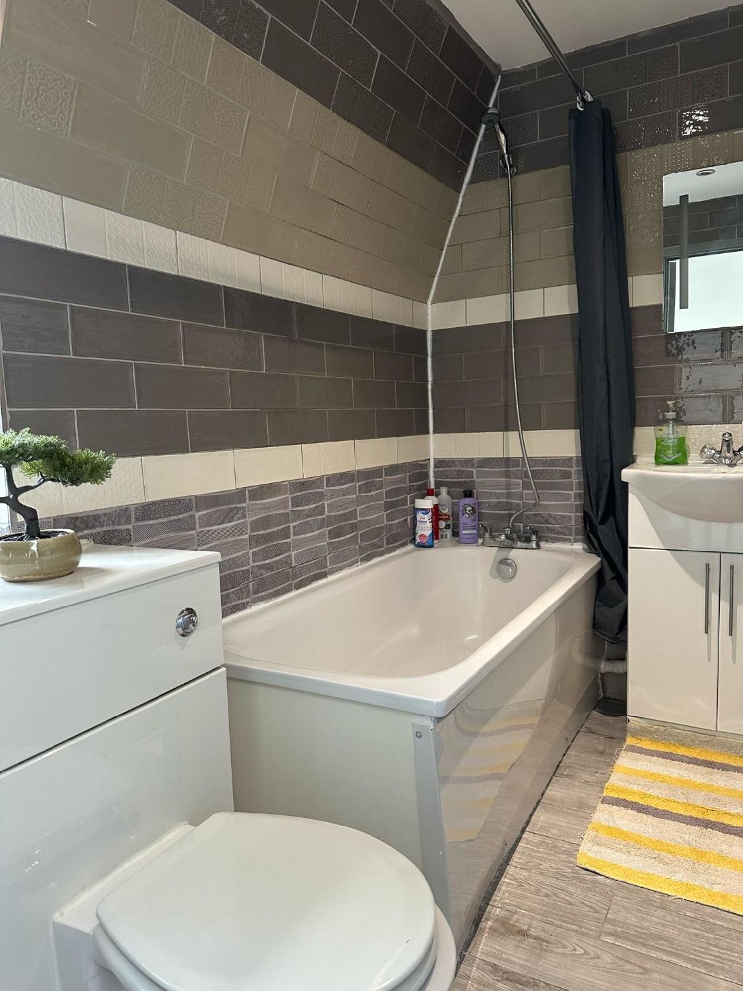 "Euston Comfort" 3 Bedroom Flat In Kings Cross, St Pancras!!!!118B London Bagian luar foto